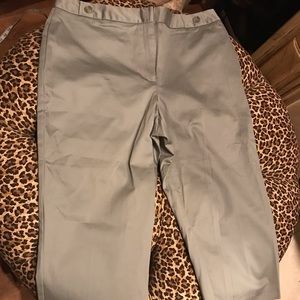 NWT Worthington silver gray cropped pants 14